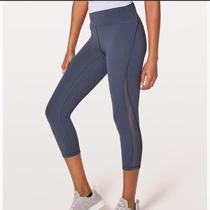 Lululemon train times crop!!!